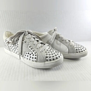 Womens La Sheelah White Studded Star Sneakers Size 7.5 Tennis Shoes Casual Comfy